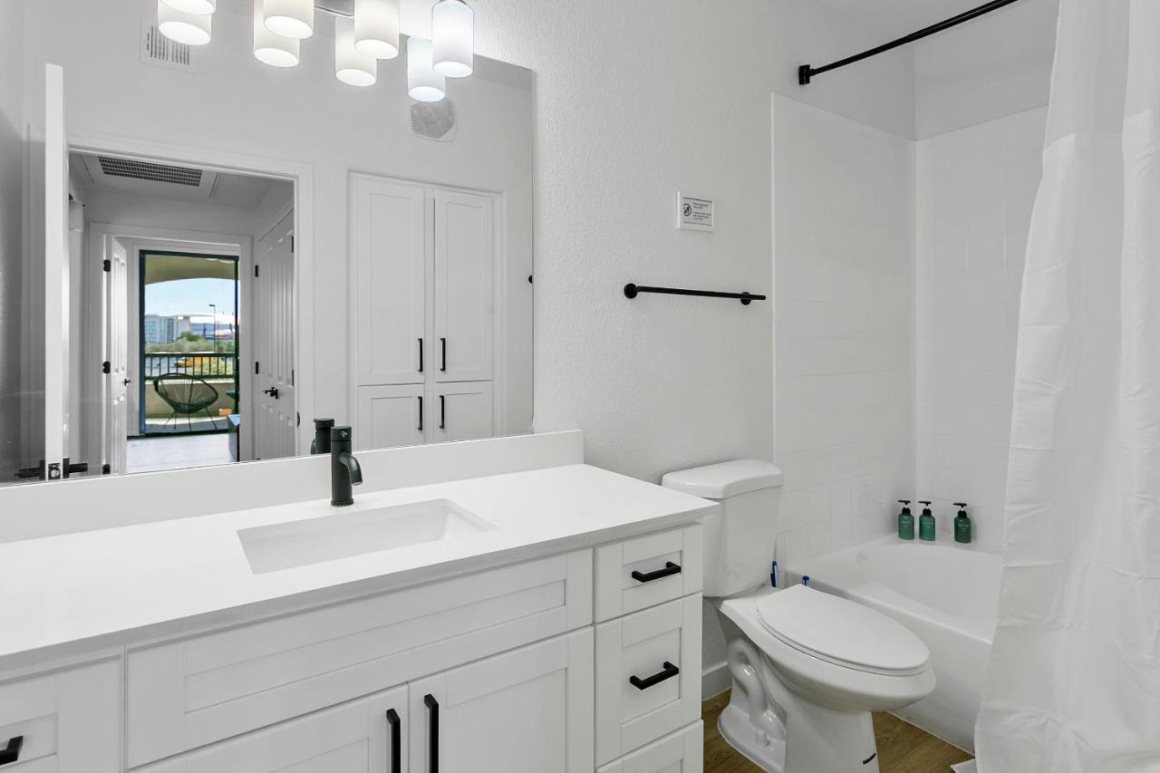 Cozysuites Glendale By The Stadium With Pool 01 Exteriör bild