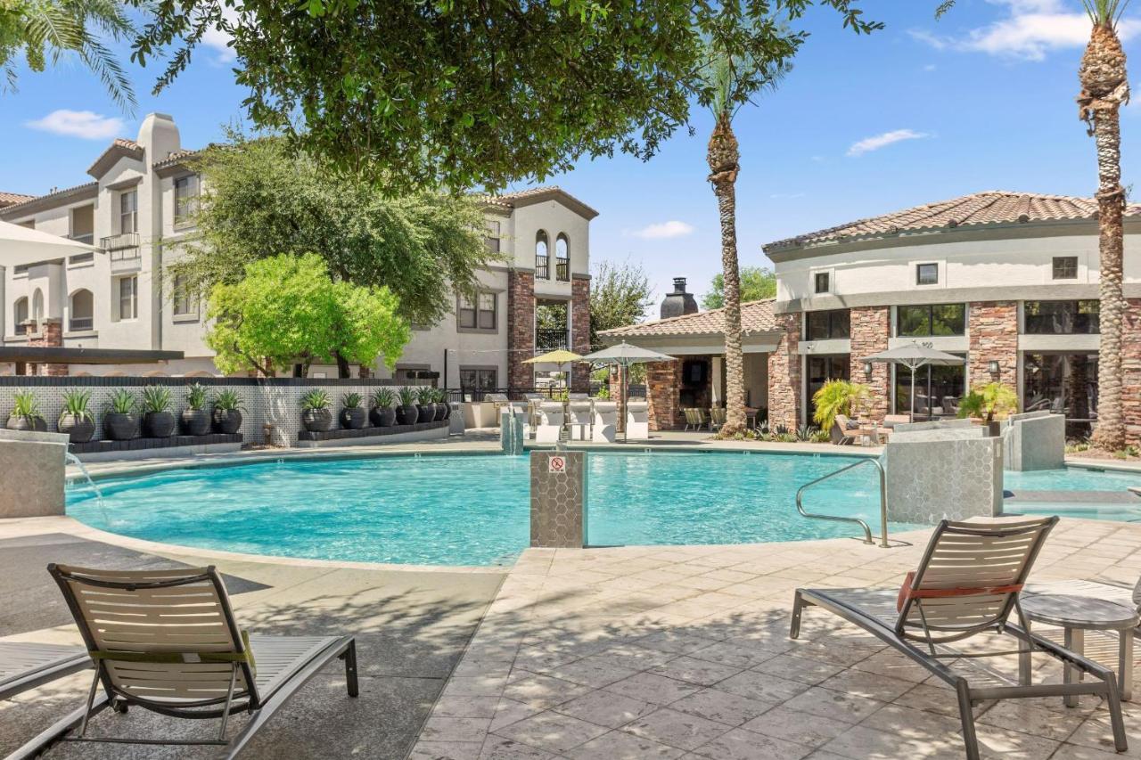 Cozysuites Glendale By The Stadium With Pool 01 Exteriör bild